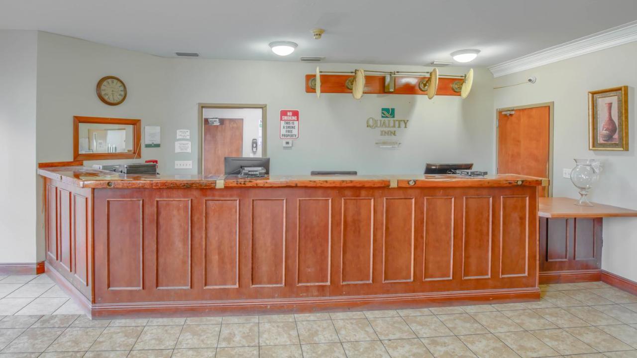Quality Inn Gulf Shores Airport Kültér fotó